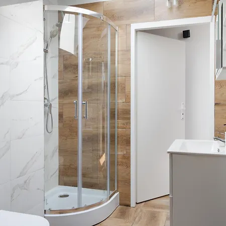 Close-urban Chic - Center - Stadion Narodowy - Marcinkowskiego 4