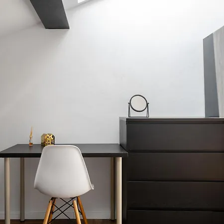 Close-urban Chic - Center - Stadion Narodowy - Marcinkowskiego 4 *